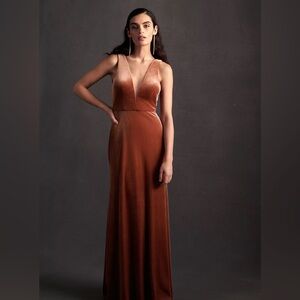 Jenny Yoo Logan Deep-V Velvet dress in English Rose size 12